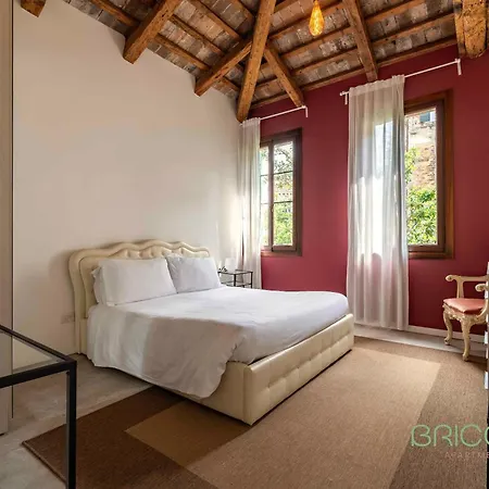 Biennale Ensuite Rooms By Bricola Apartments-3